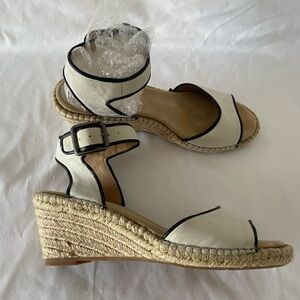 Johnston & Murphy sandals